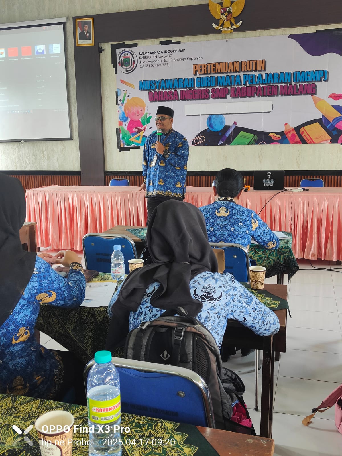 melayani sepenuh hati
